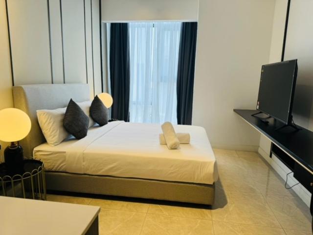 Axon Serviced Apartment *